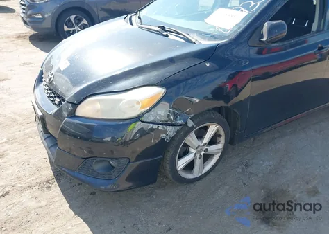 2009 Toyota Matrix S z USA, uszkodzony, nr VIN 2T1KE40EX9C009336